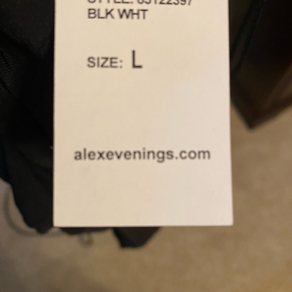 Alex Evenings Sequined jacket and top
Women size L - Picture 7 of 7